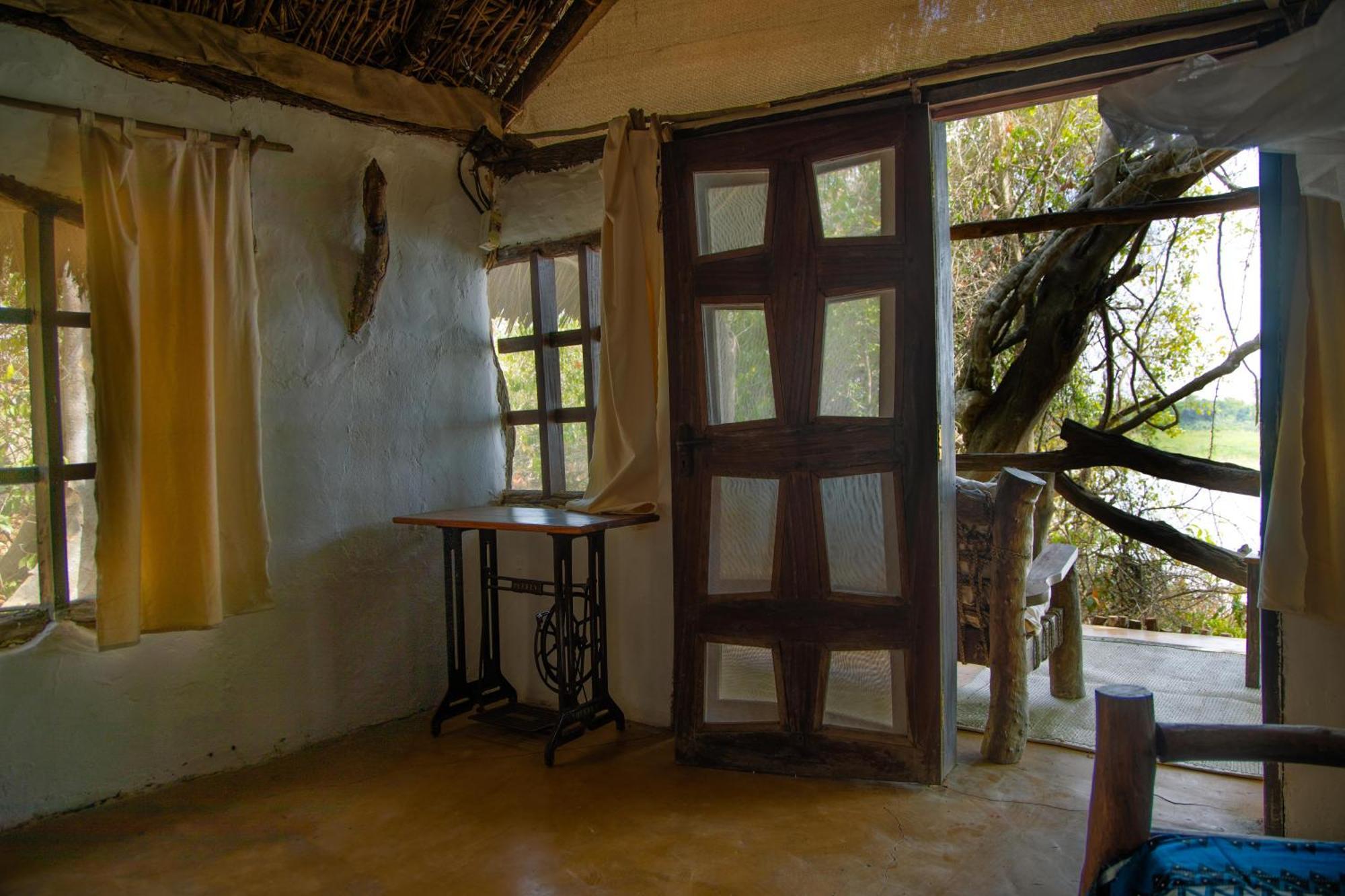 Selous River Camp אכסניה Kwangwazi